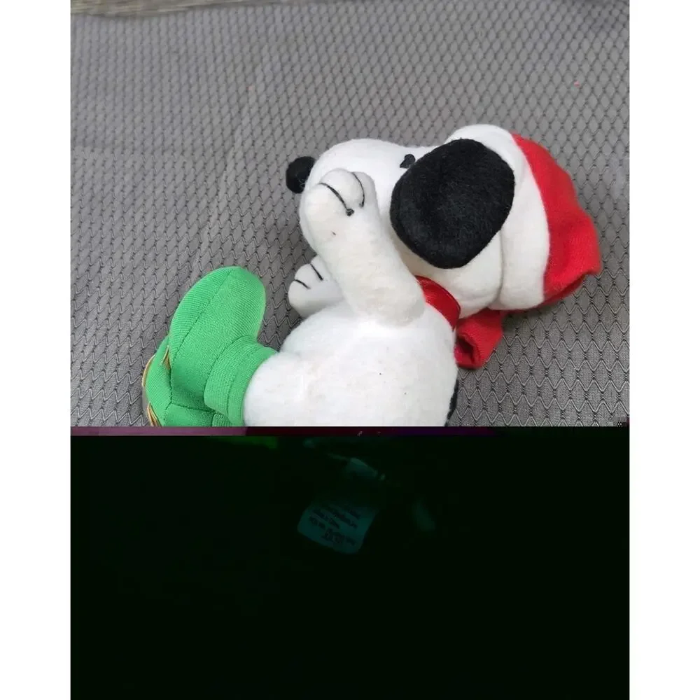 2010 Hallmark Peanuts 6